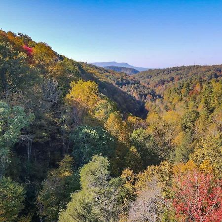 Nice View Fireplace, Hot Tub, Porch Bed, Private Sevierville Luaran gambar