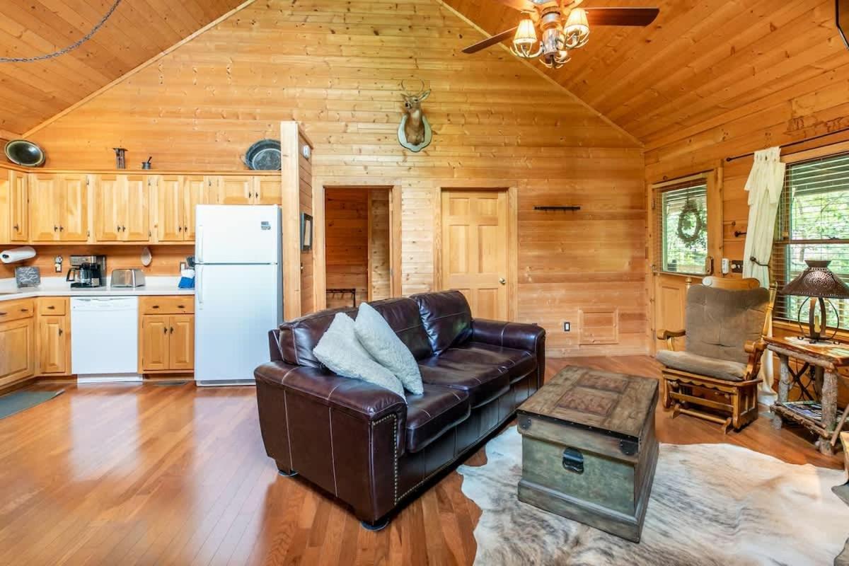 Nice View Fireplace, Hot Tub, Porch Bed, Private Sevierville Luaran gambar