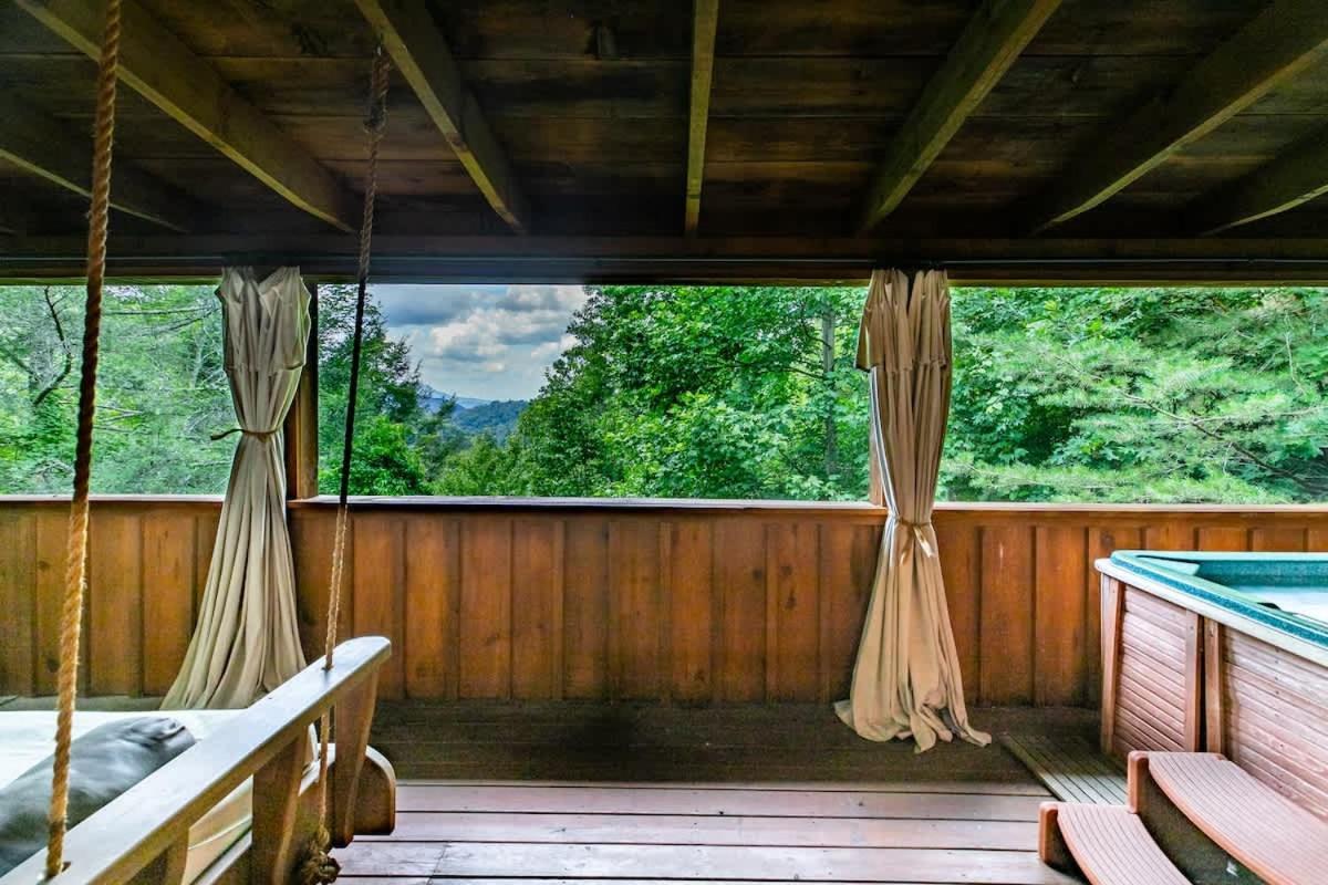 Nice View Fireplace, Hot Tub, Porch Bed, Private Sevierville Luaran gambar